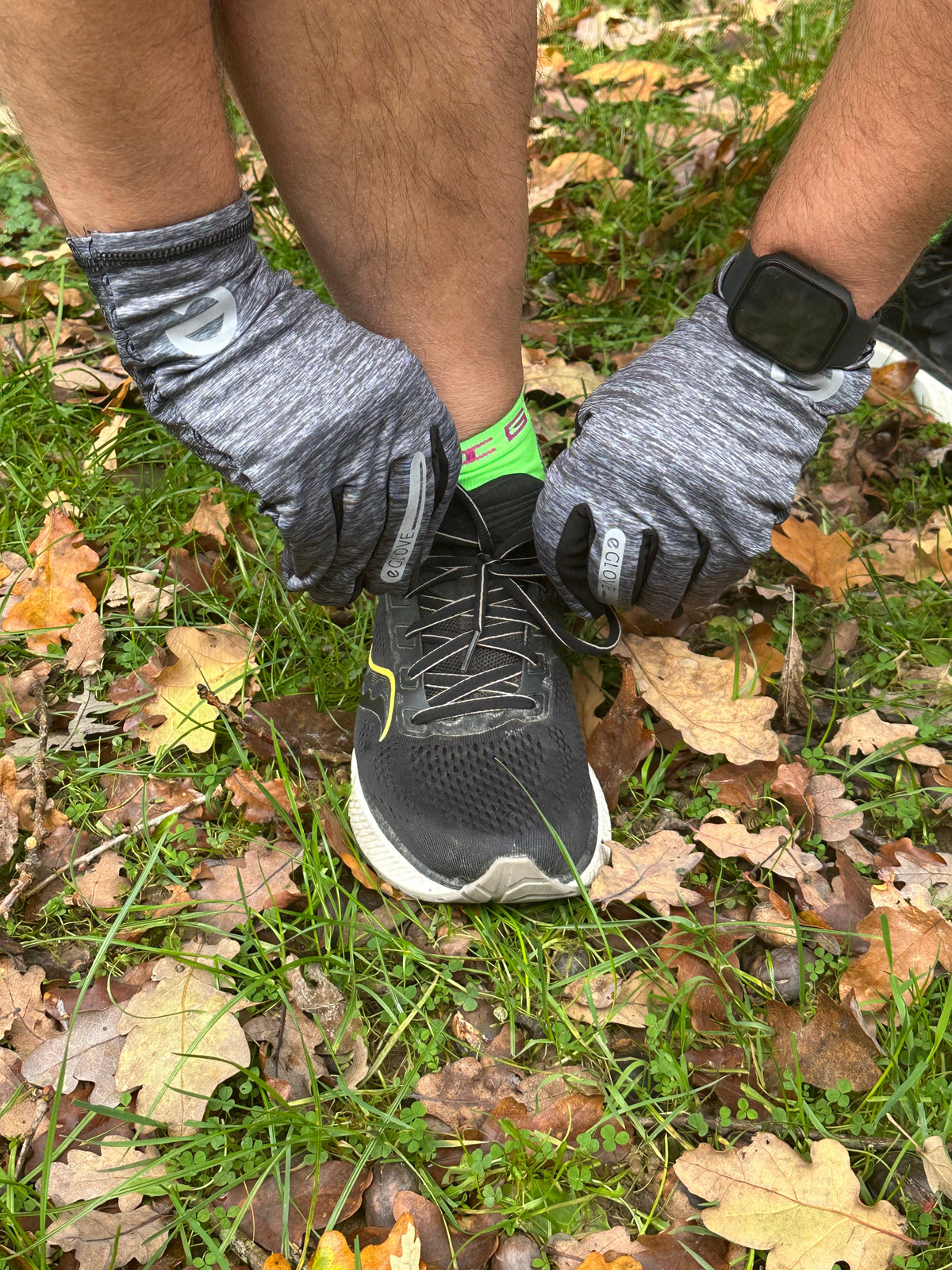 eGLOVE Run Gloves – Grey | Touchscreen Running Gloves