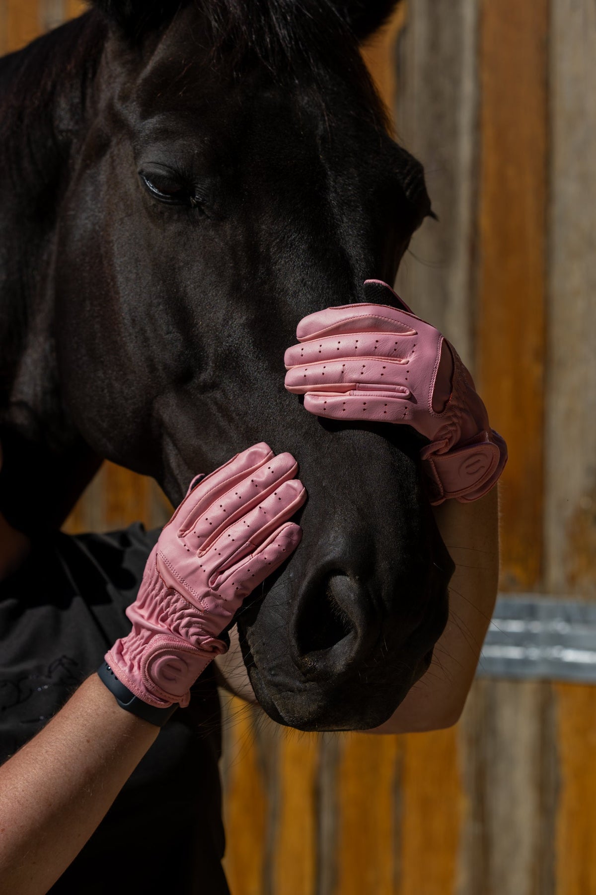 eQUEST GripPro Leather Touchscreen Riding Gloves - Blush Pink | Classic English Style