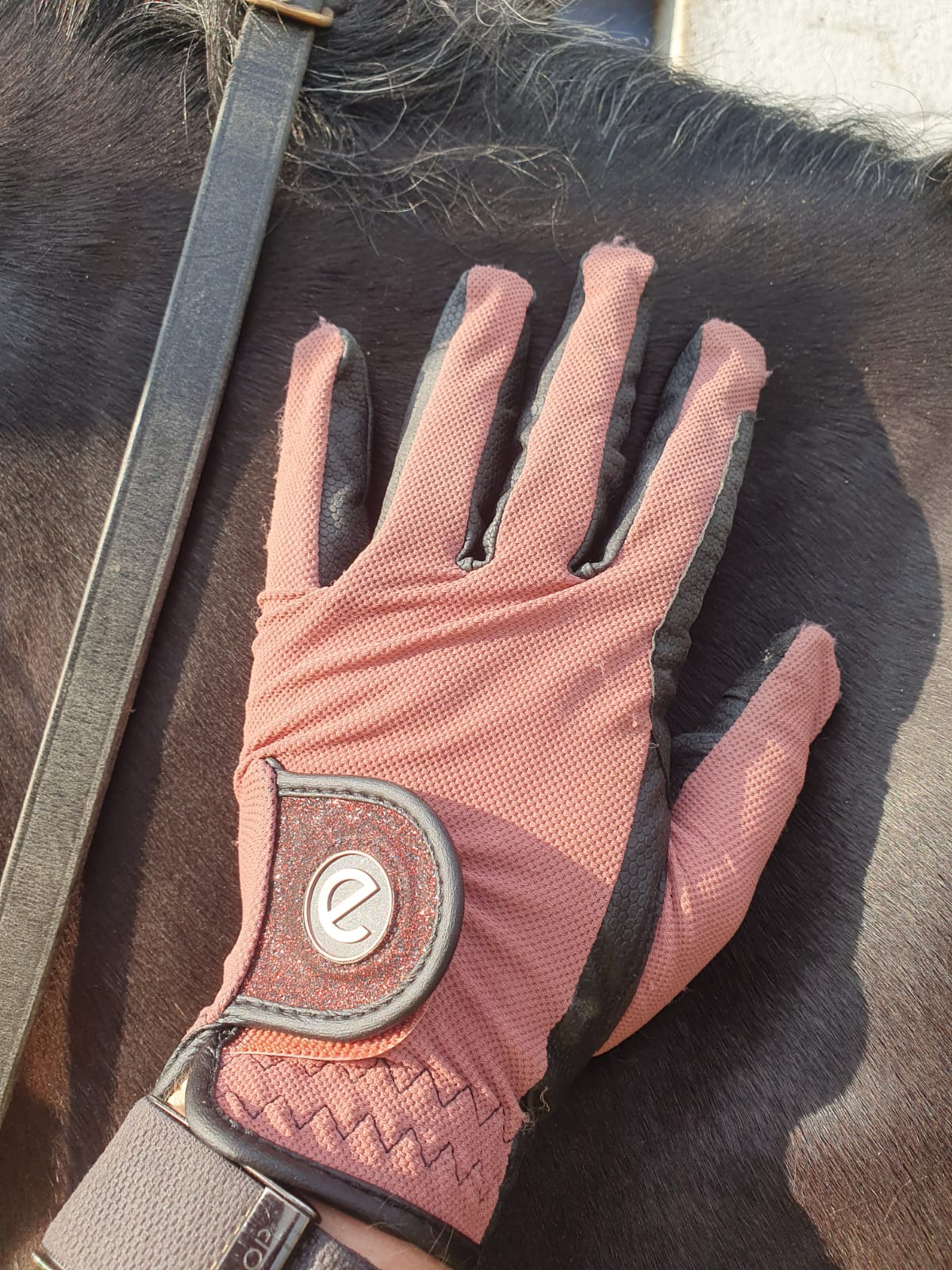 eQUEST GripPro X-LITE Riding Gloves - Coral Glitter Cuff