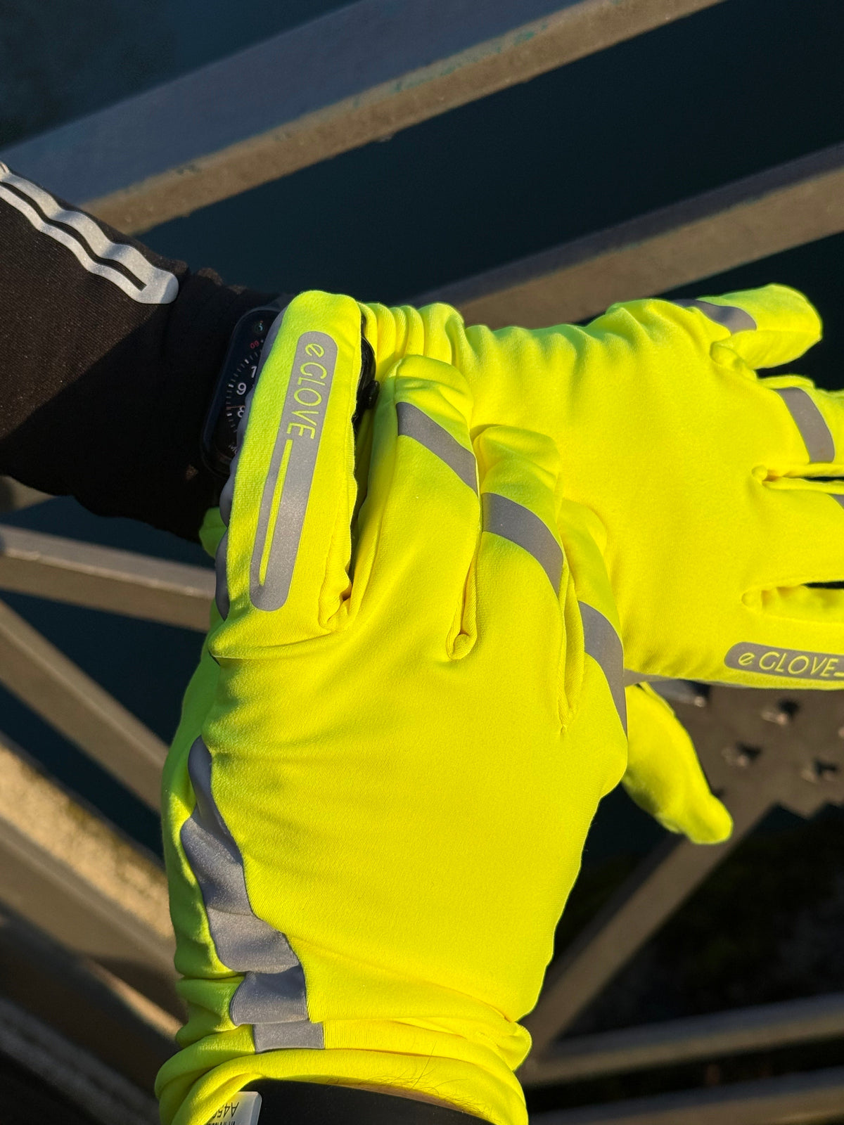 eGLOVE Hi-Vis Run Gloves – Fluoro Yellow | Reflective Touchscreen Running Gloves