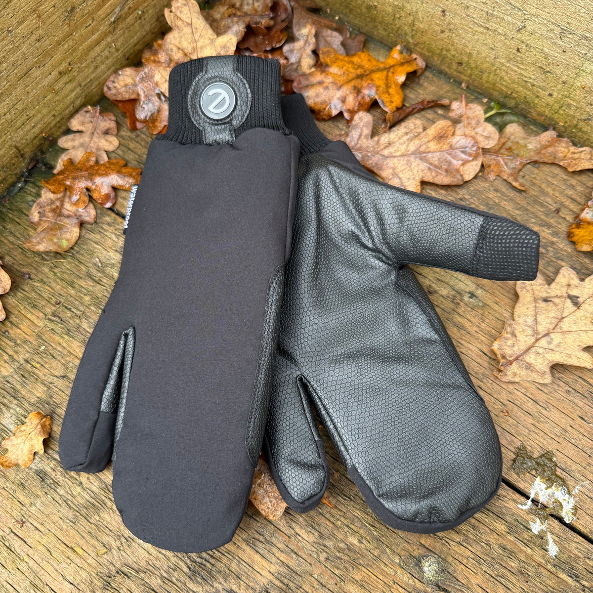 eQUEST Waterproof Mitt – Black | Maximum Coverage for Wet & Cold Days
