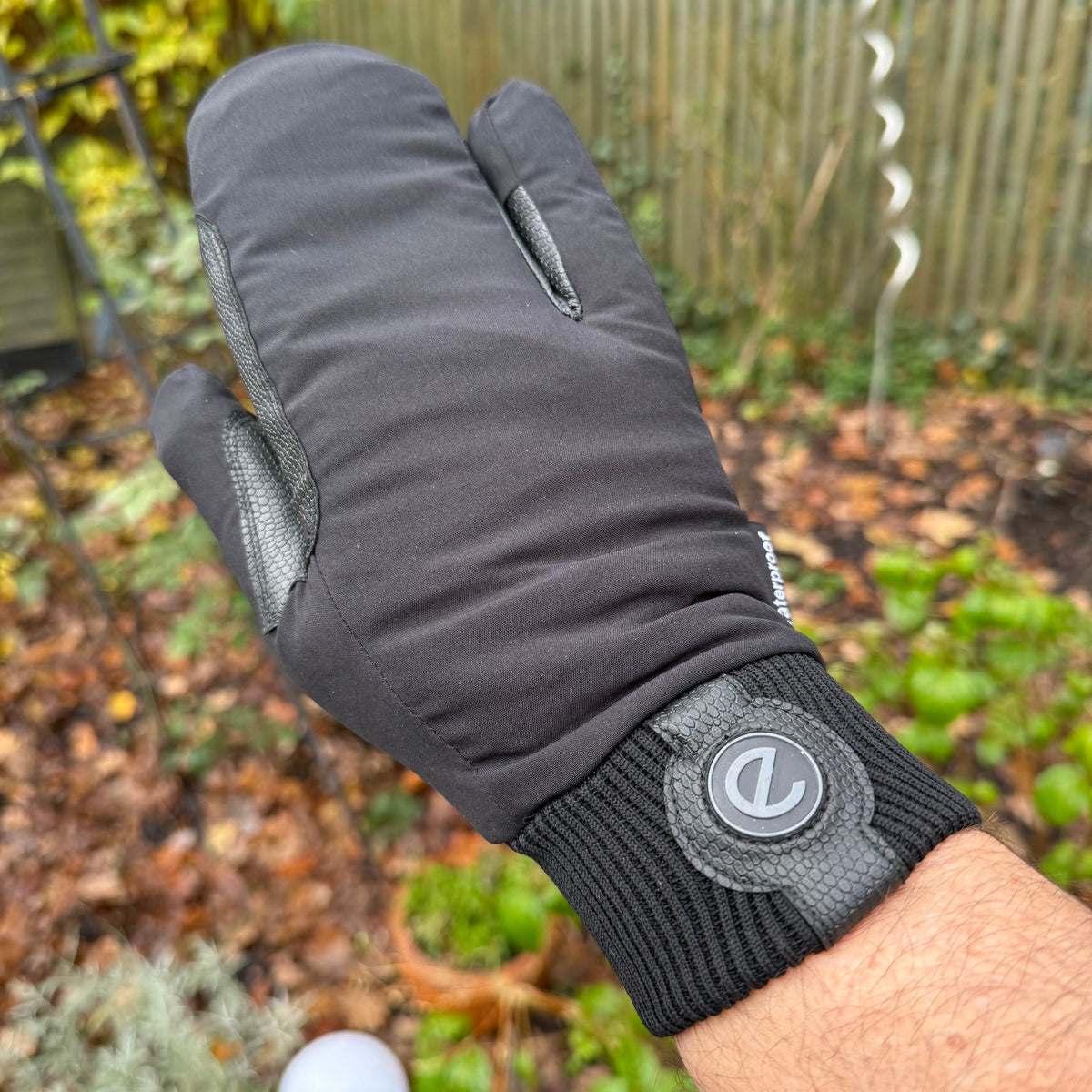 eQUEST Waterproof Mitt – Black | Maximum Coverage for Wet & Cold Days