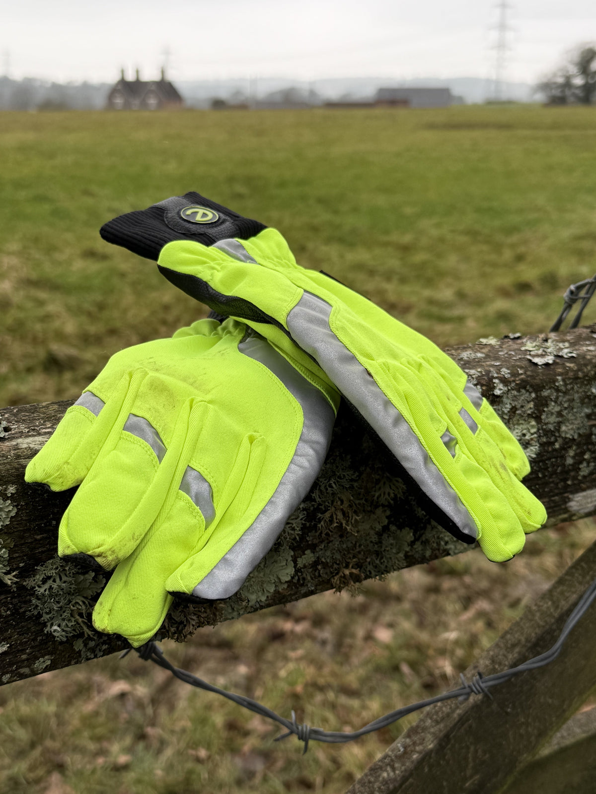 eQUEST Waterproof Hi-Vis Riding & Yard Gloves – Hi-Vis Yellow | Warm & Reflective